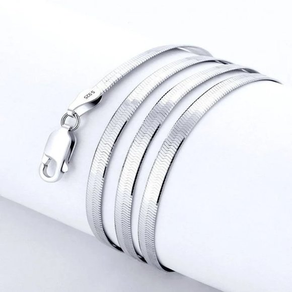 Awesome Luxury 20 Inch Fine Herringbone Chain, Stamped.925 Solid Sterling Silver - Picture 6 of 7